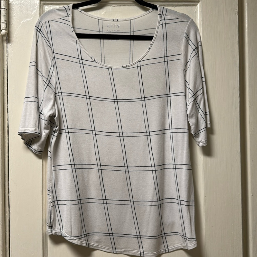 Super Soft Apt. 9 Top